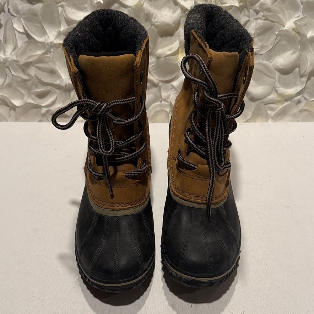 Sorel Tan and Black Waterproof Boots